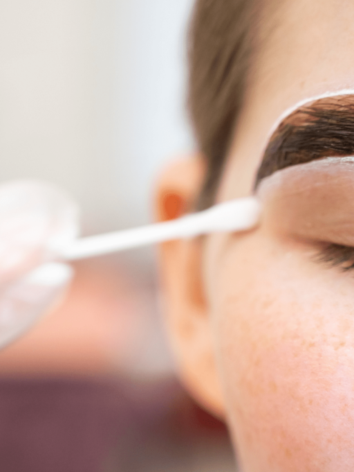 Sourcils : quelle ligne correspond à votre visage ?